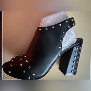 Micahel kors Heels